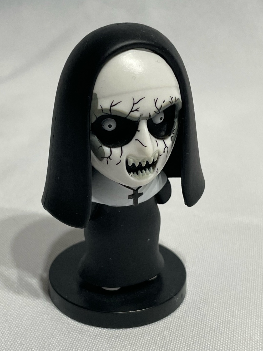 3” CultureFly WB Horror black & white edition The Nun vinyl figure Valak Conjuri